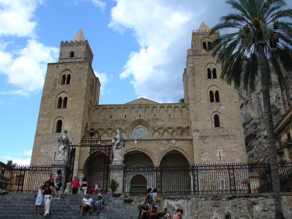 Penthouse Duomo Apartment Cefalù Cameră foto